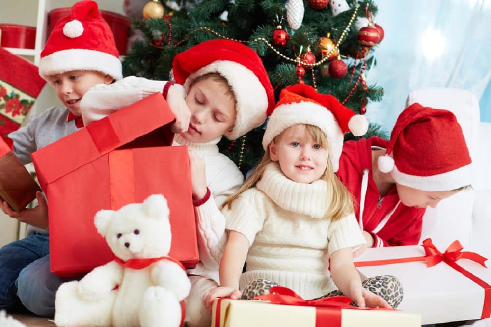 holiday safety tips for kids featured