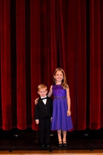 Holiday Photoshoot at The Wick Theatre Boca Raton by Sweet Memories Photography Naomi Phelps 5