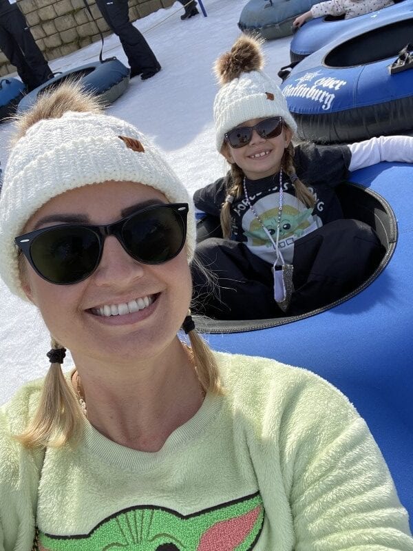 Safe Fall Family Road Trip to Gatlinburg & Pigeon Forge, Tennessee Safe Fall Family Road Trip to Gatlinburg & Pigeon Forge, Tennessee