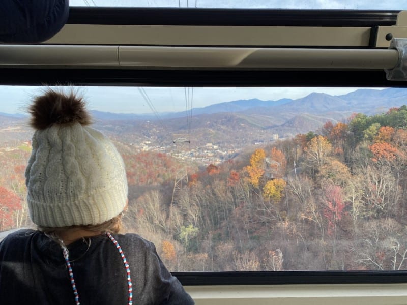 Safe Fall Family Road Trip to Gatlinburg & Pigeon Forge, Tennessee Safe Fall Family Road Trip to Gatlinburg & Pigeon Forge, Tennessee