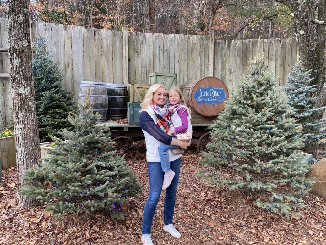 Safe Fall Family Road Trip to Gatlinburg & Pigeon Forge, Tennessee Safe Fall Family Road Trip to Gatlinburg & Pigeon Forge, Tennessee