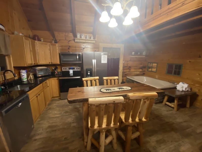 Safe Fall Family Road Trip to Gatlinburg & Pigeon Forge, Tennessee Safe Fall Family Road Trip to Gatlinburg & Pigeon Forge, Tennessee