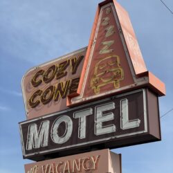 Disneyland versus Disney World 25 rotated