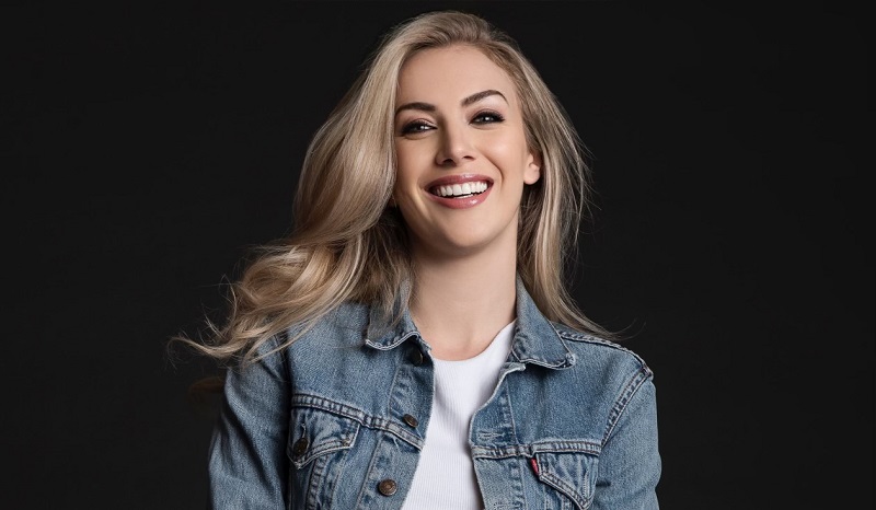 Laura the Professional Matchmaker Featured