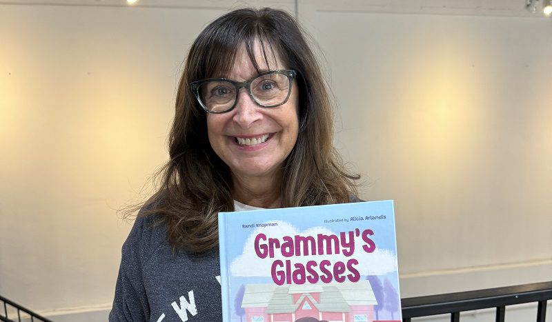 Grammys Glasses Featured