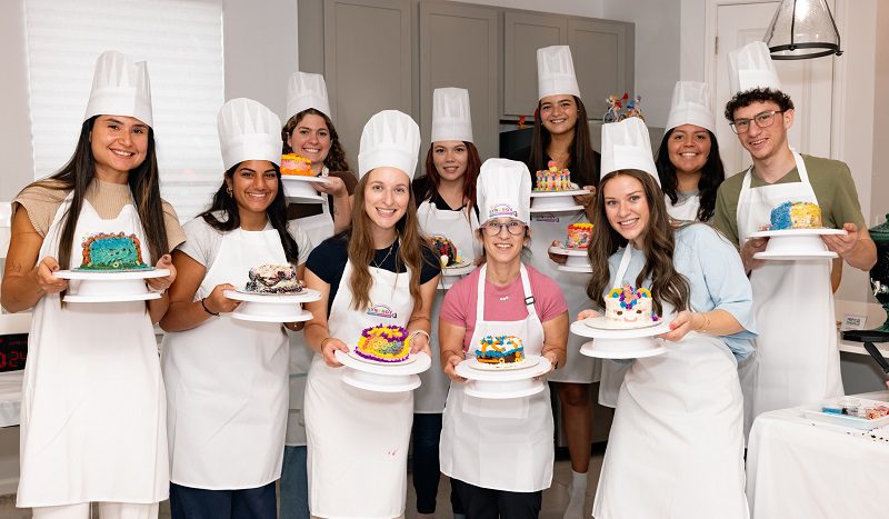 Frost and Sprinkle South Florida Cake Decorating Featured